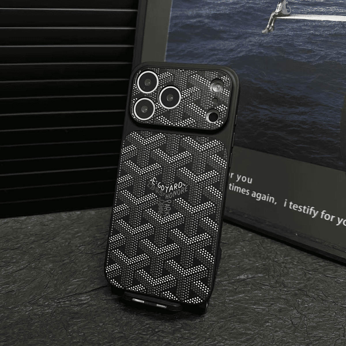 G-Y Stylish Embossed Texture Case for iPhone