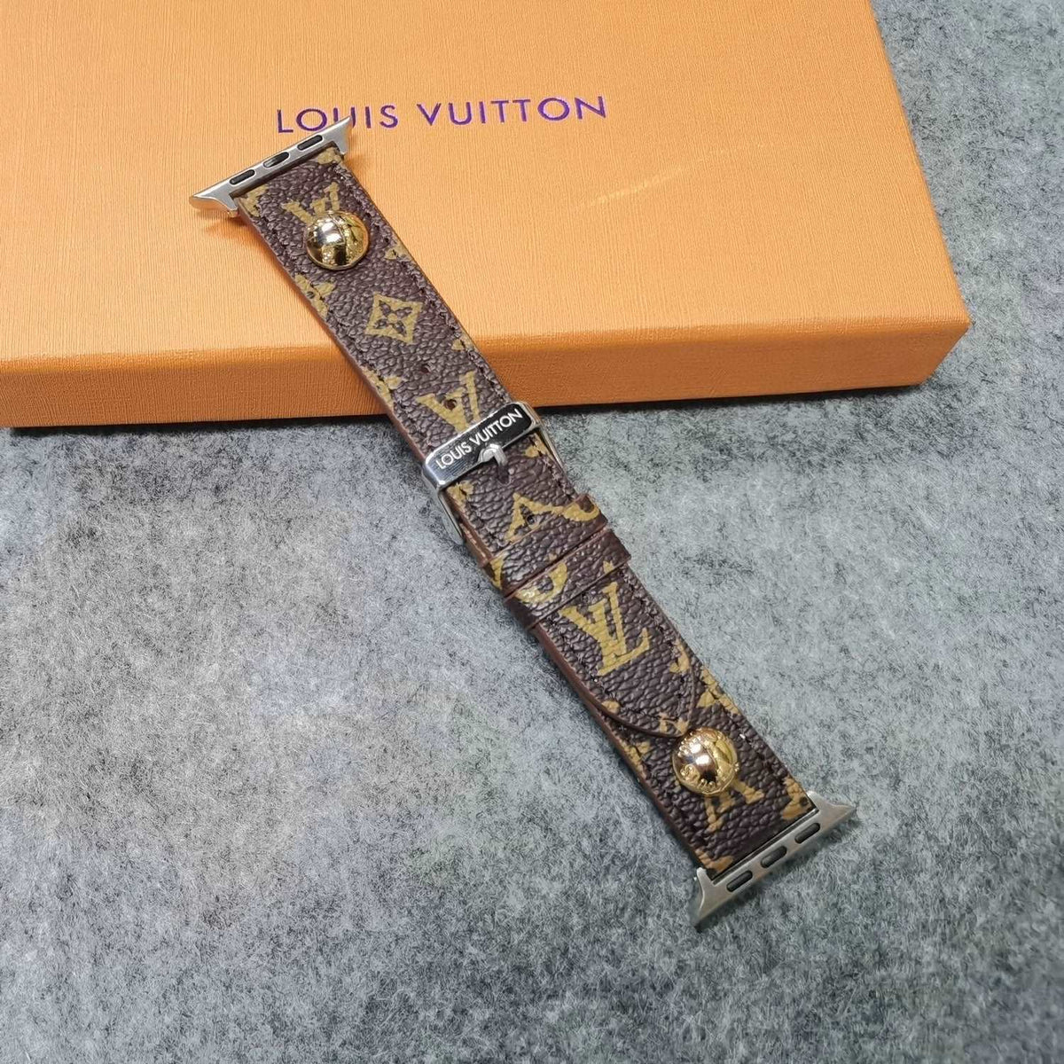 Nail Classic Apple Watch Straps