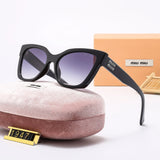 Cat Eye Fashion Sunglasses 1947