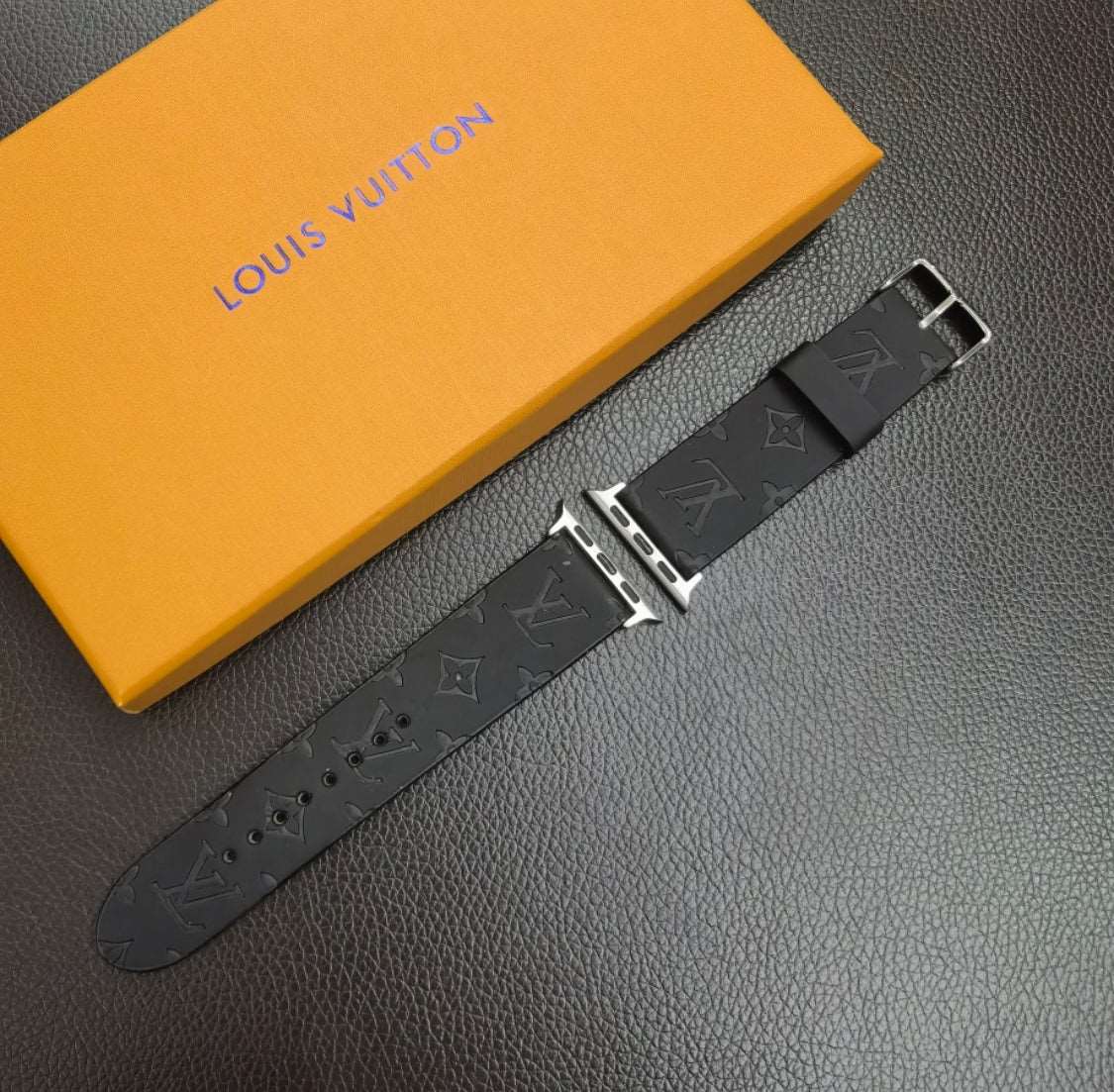 Trend Black Apple Watch Straps (4 Styles)