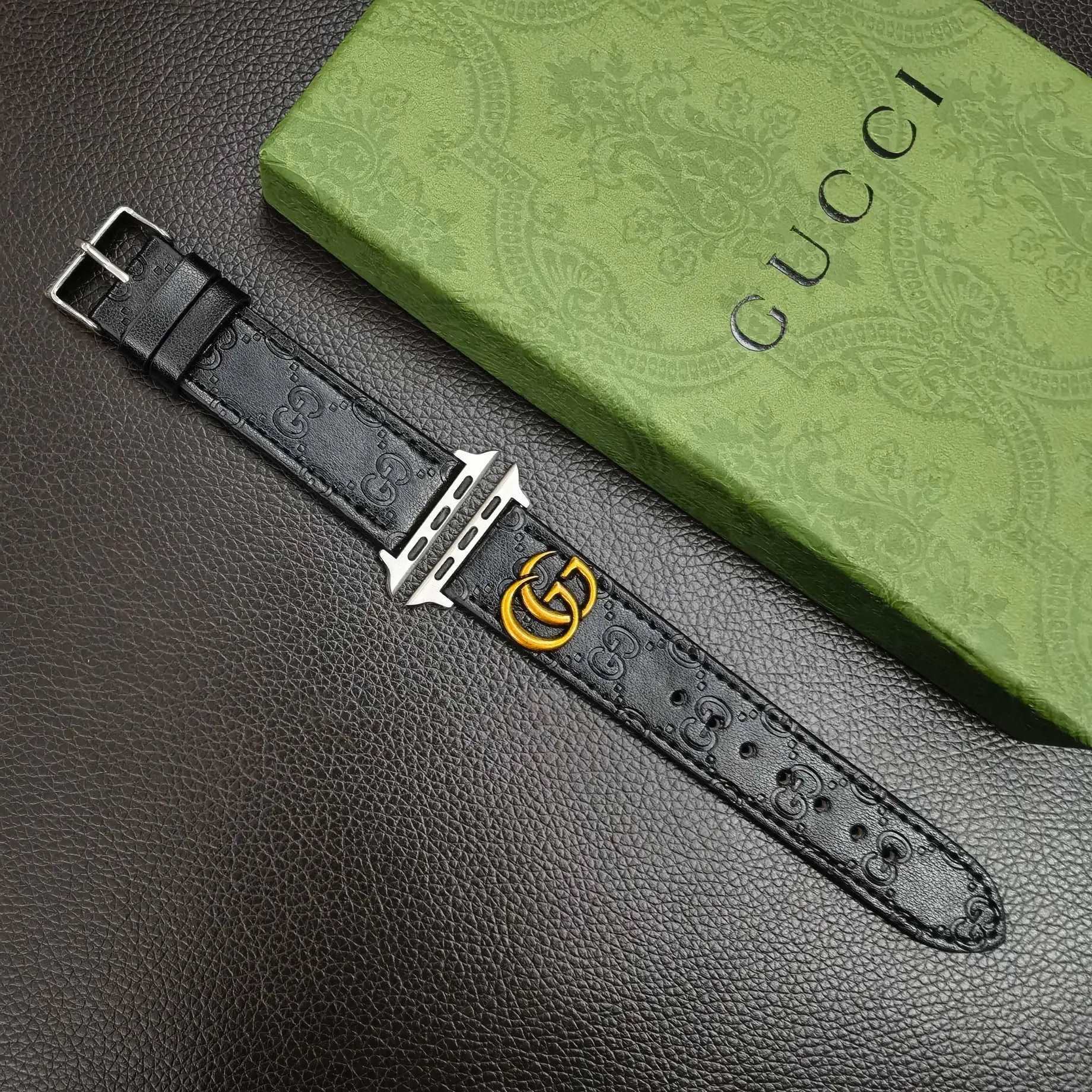 Classic Leather Apple Watch Straps