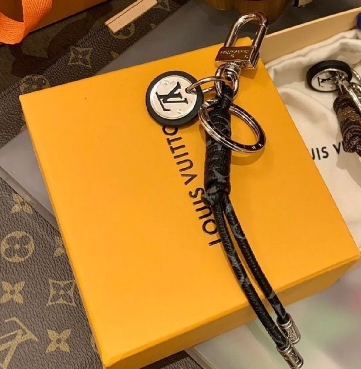 Stylish Rope Pendant